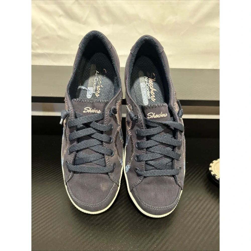 Skechers Madison Ave‎ Take A Walk Sneakers Size 7.5